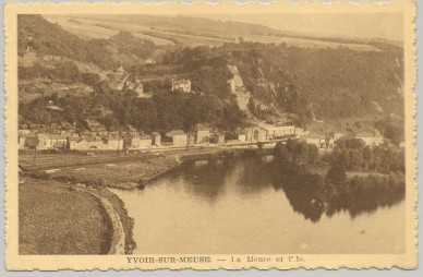 YVOIR LA MEUSE ET L ILE 17-08-1938.jpg